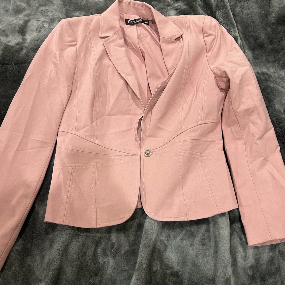 Pink suit NY&CO